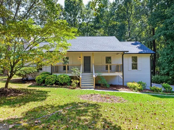 291 Crabapple Ct, Powder Springs, GA 30127
