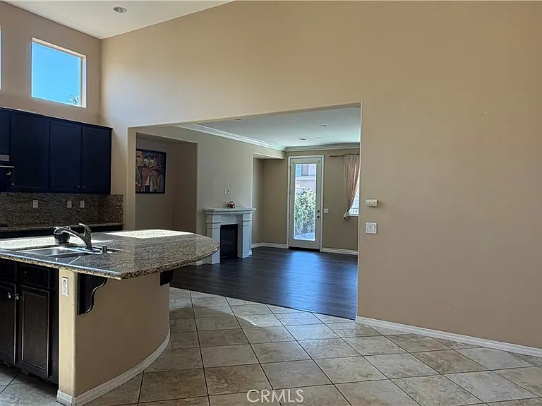 9549 Seasons Dr — Photo 5