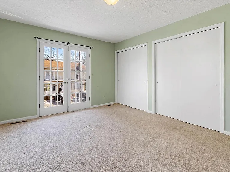 1303 Giles Rd #B — Photo 5