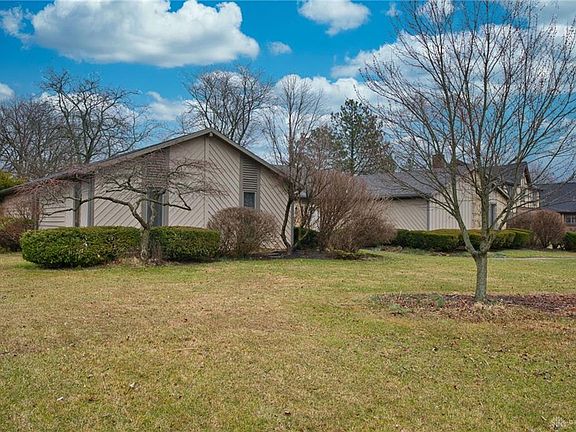 3rd image of 1450 Whispering Woods Ln
