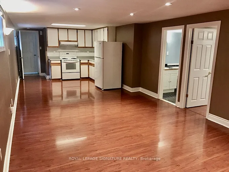 2667 Sherhill Dr #LOWER — Photo 6