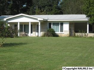 1955 Vaughn Bridge Rd, Hartselle, AL 35640