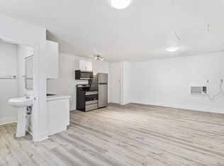 408 E Saunders St, League City, TX 77573