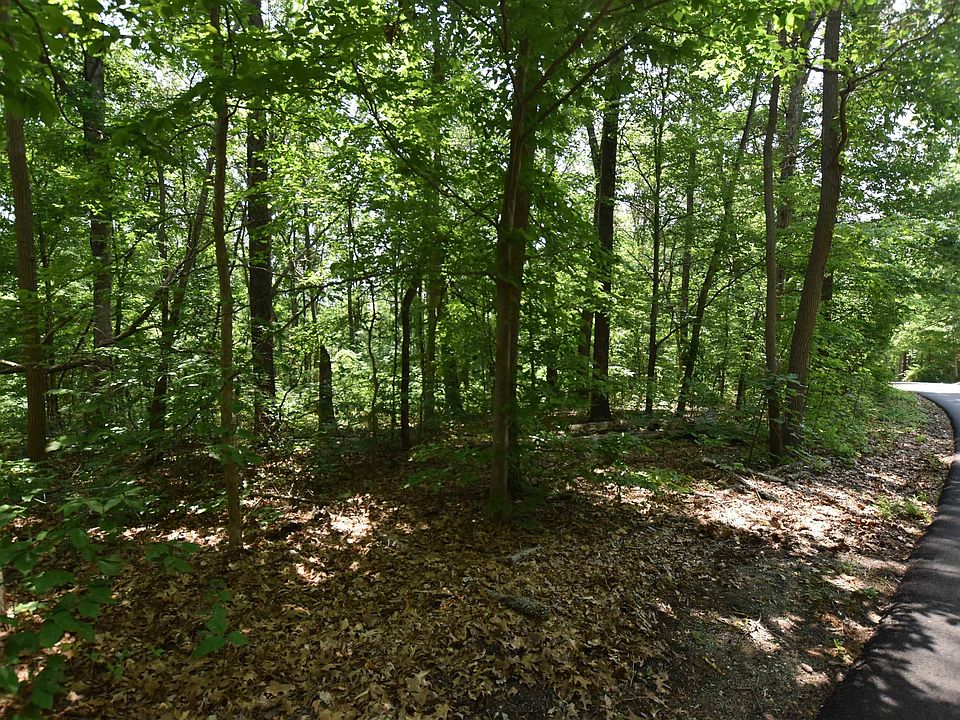 2nd image of 4958 E Lentz Rd