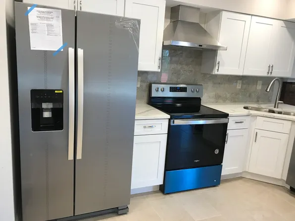 9905 Gateway Dr, Jeffersontown, KY 40299