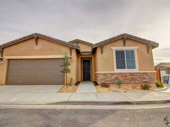 335 Marigold Pl, Brawley, CA 92227