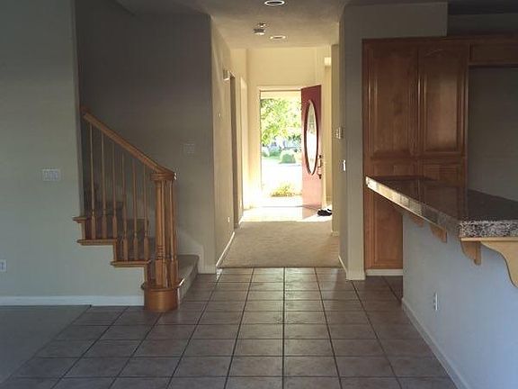 5th image of 48470 Flagstaff Pl