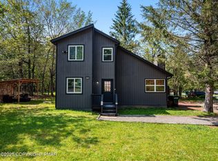 5426 Ridgefield Dr, Tobyhanna, PA 18466