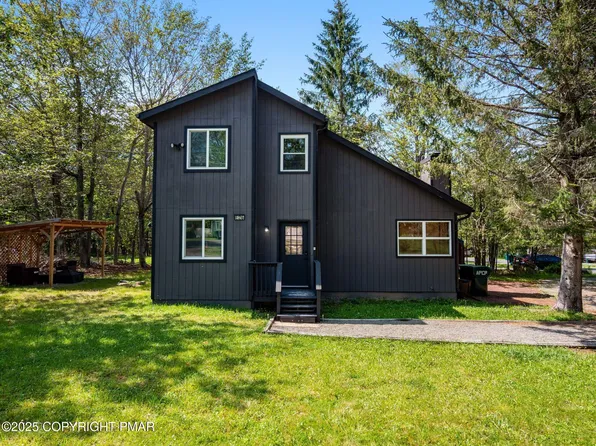 5426 Ridgefield Dr, Tobyhanna, PA 18466