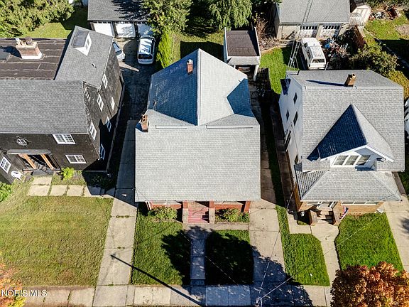 5th image of 1044 Martin Ave