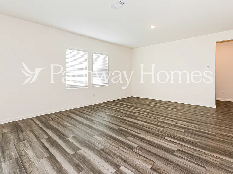 12720 Haymarket Rd — Photo 2