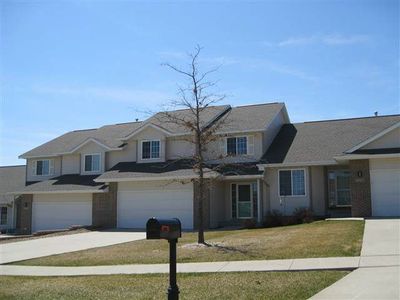 2256 E Grantview Dr, Coralville, IA, 52241
