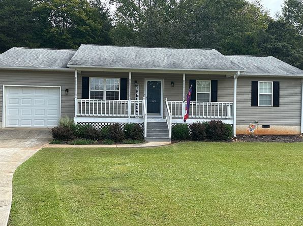 626 S Hogan Dr