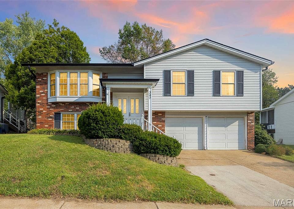 1st image of 347 Parma Dr