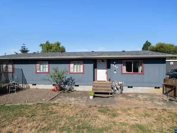 240 N 19th St, Philomath, OR 97370