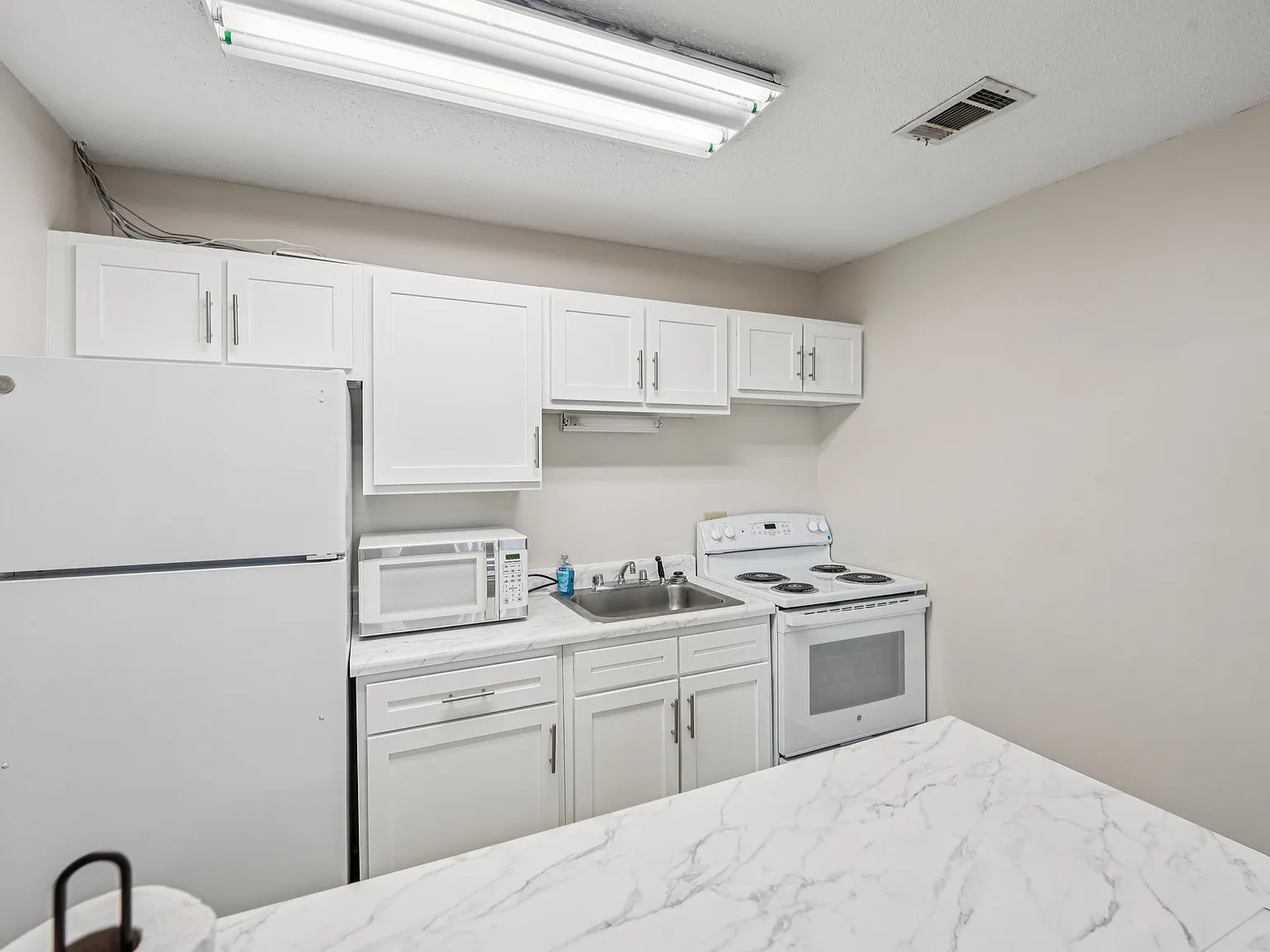 Hampton Townhomes — Photo 4