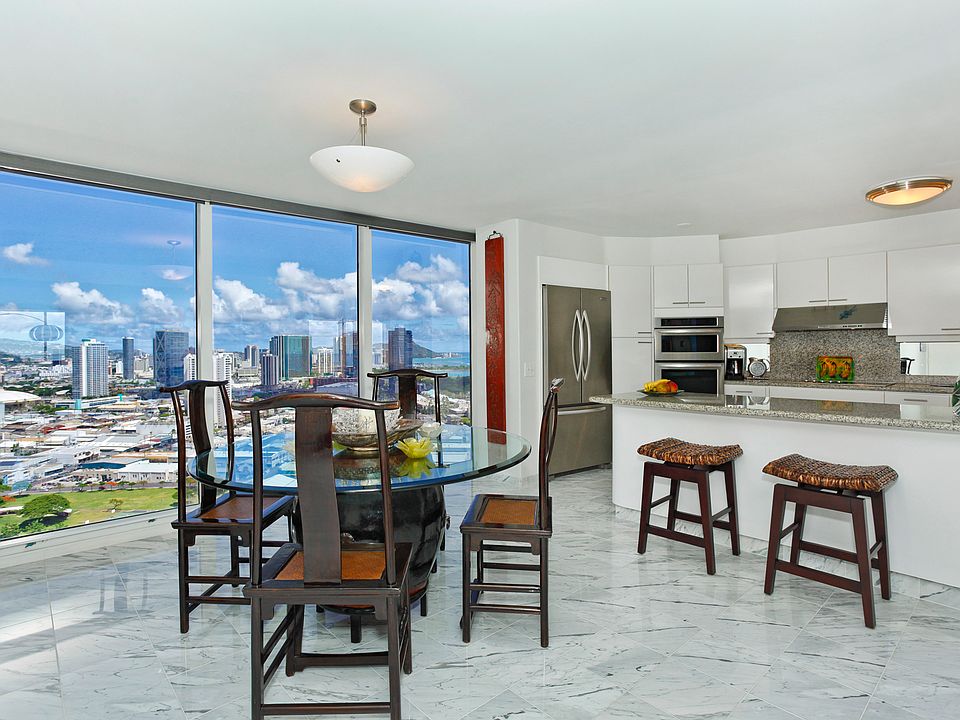 1st image of 415 South St #Makai3201
