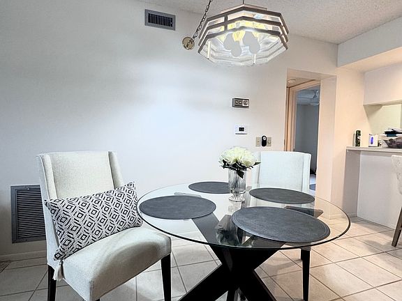 4th image of 41 Plantation Dr APT 103