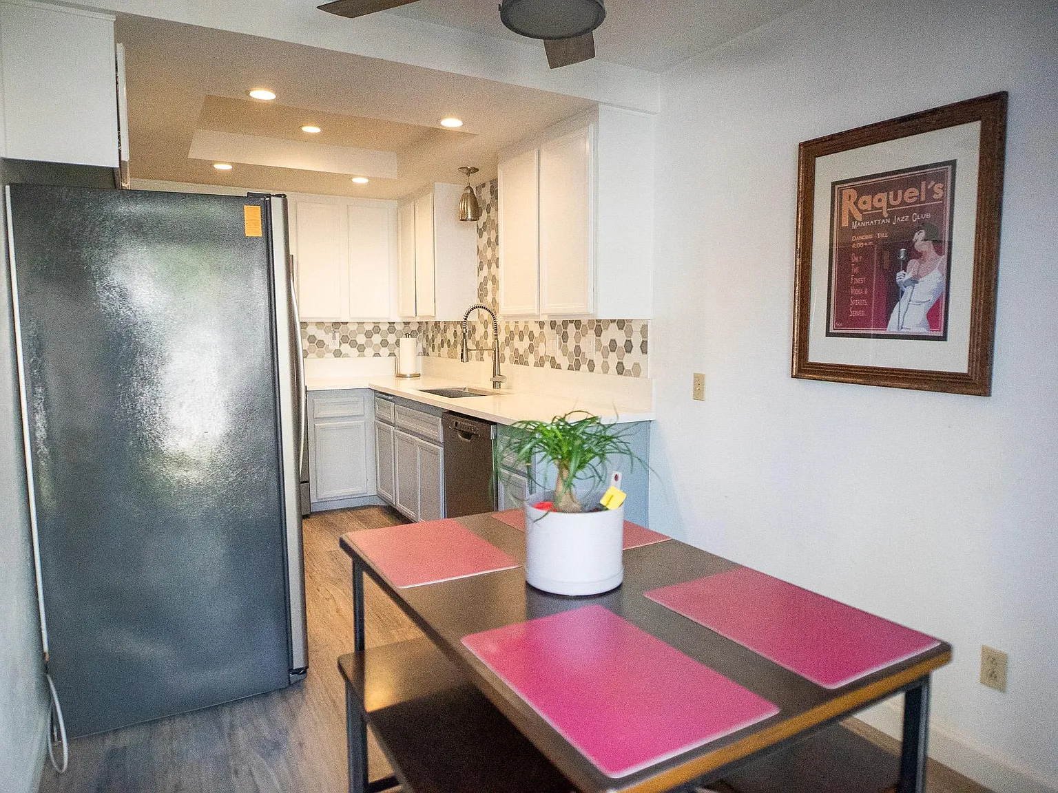 1575 Apache Dr — Photo 4