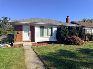 14615 Stephens Dr, Eastpointe, MI 48021