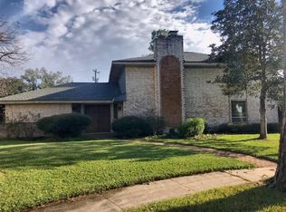 4 Maple Pl, Angleton, TX 77515