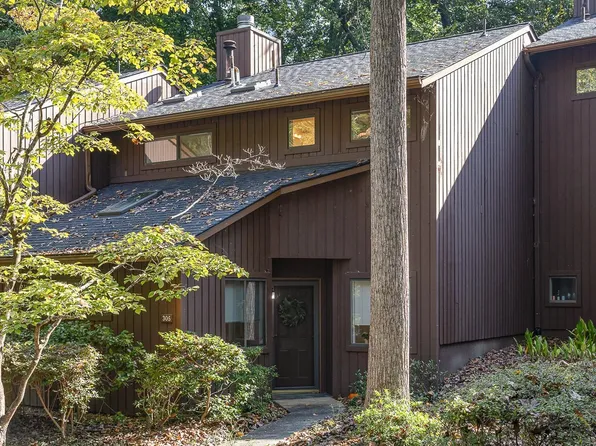 305 Deepwood Rd, Chapel Hill, NC 27514