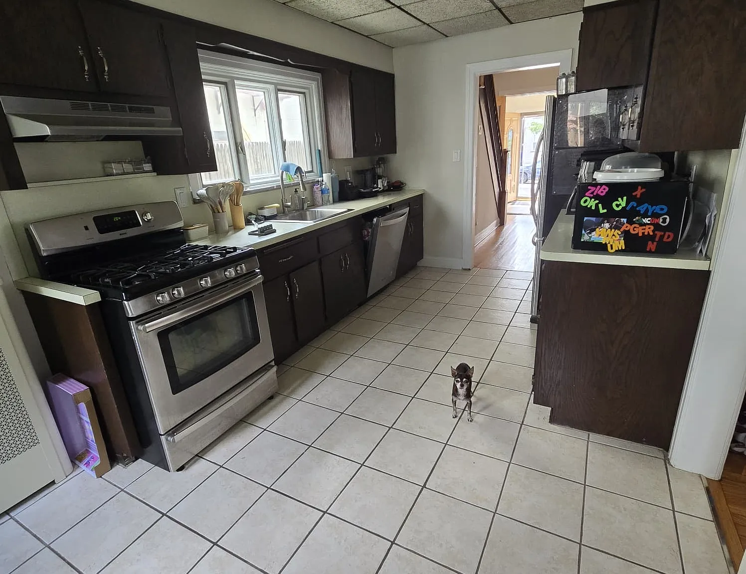 3 bed, 1.5 bath, $4,200 — Photo 2