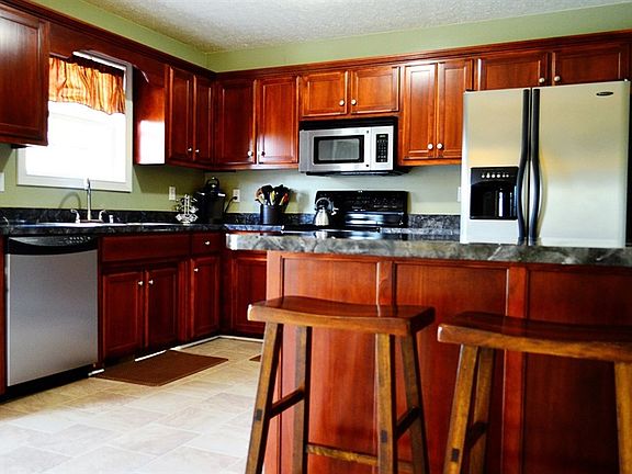 5th image of 105 Jellico Dr