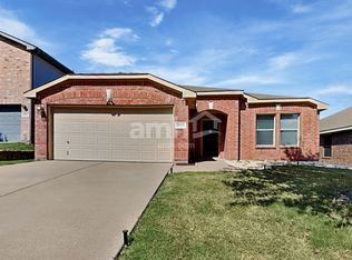 10112 Cougar Trl, Fort Worth, TX 76108