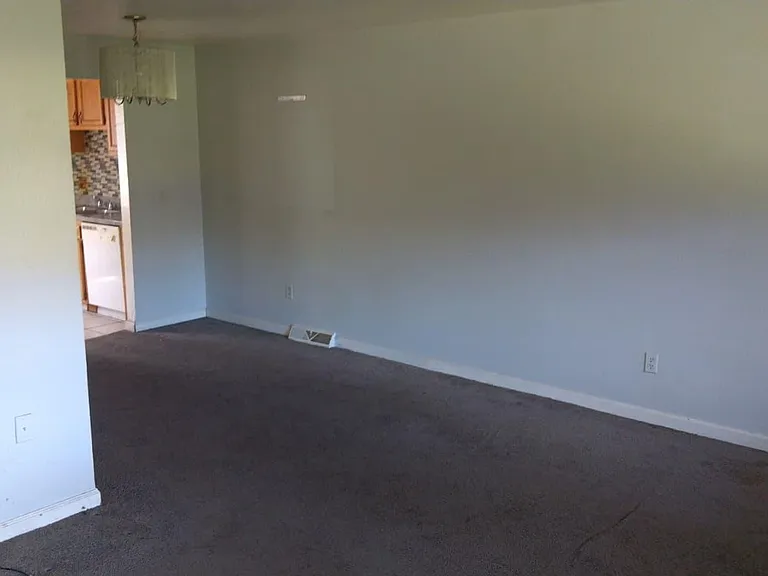 4889 Banbury Ct — Photo 9