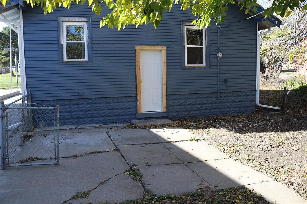 2 bed, 832 sqft, $1,295 — Photo 3