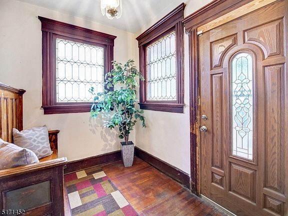 3rd image of 153 Park St
