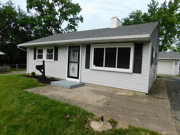2nd image of 823 N 10th St
