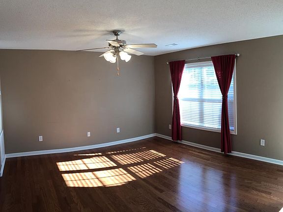 3rd image of 1809 W Lakeview Dr APT 2