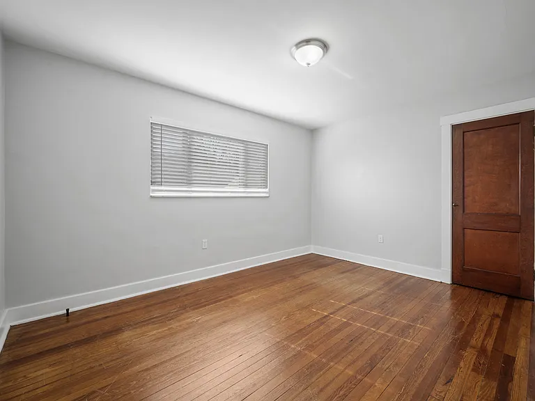2921 Brentwood Ave — Photo 18