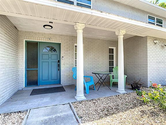 2nd image of 2175 Santa Paula Dr