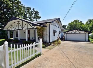 710 Goingsnake St, Tahlequah, OK 74464