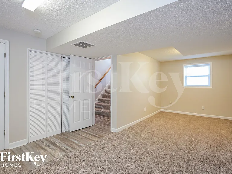1601 NW 79th Ter — Photo 7
