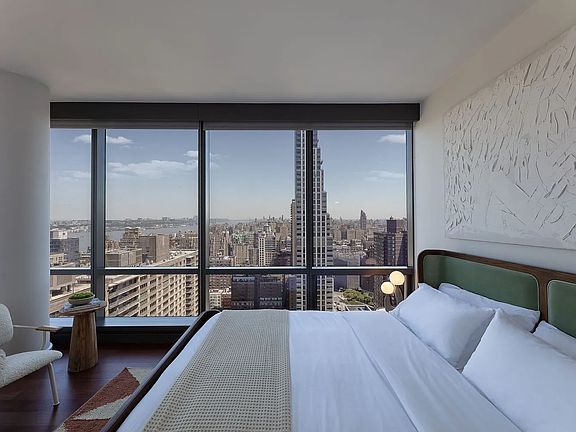 2nd image of 200 W 67th St APT 11L