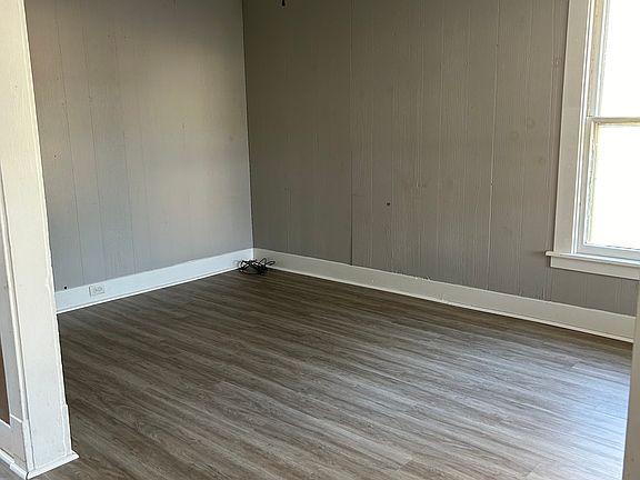 3rd image of 328-330 W Main St #2