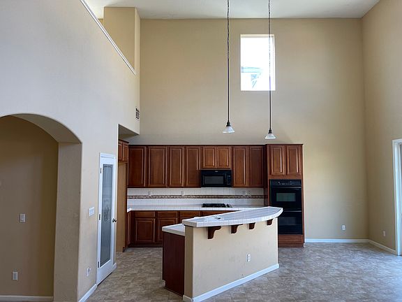 2nd image of 17723 Strawberry Glen St