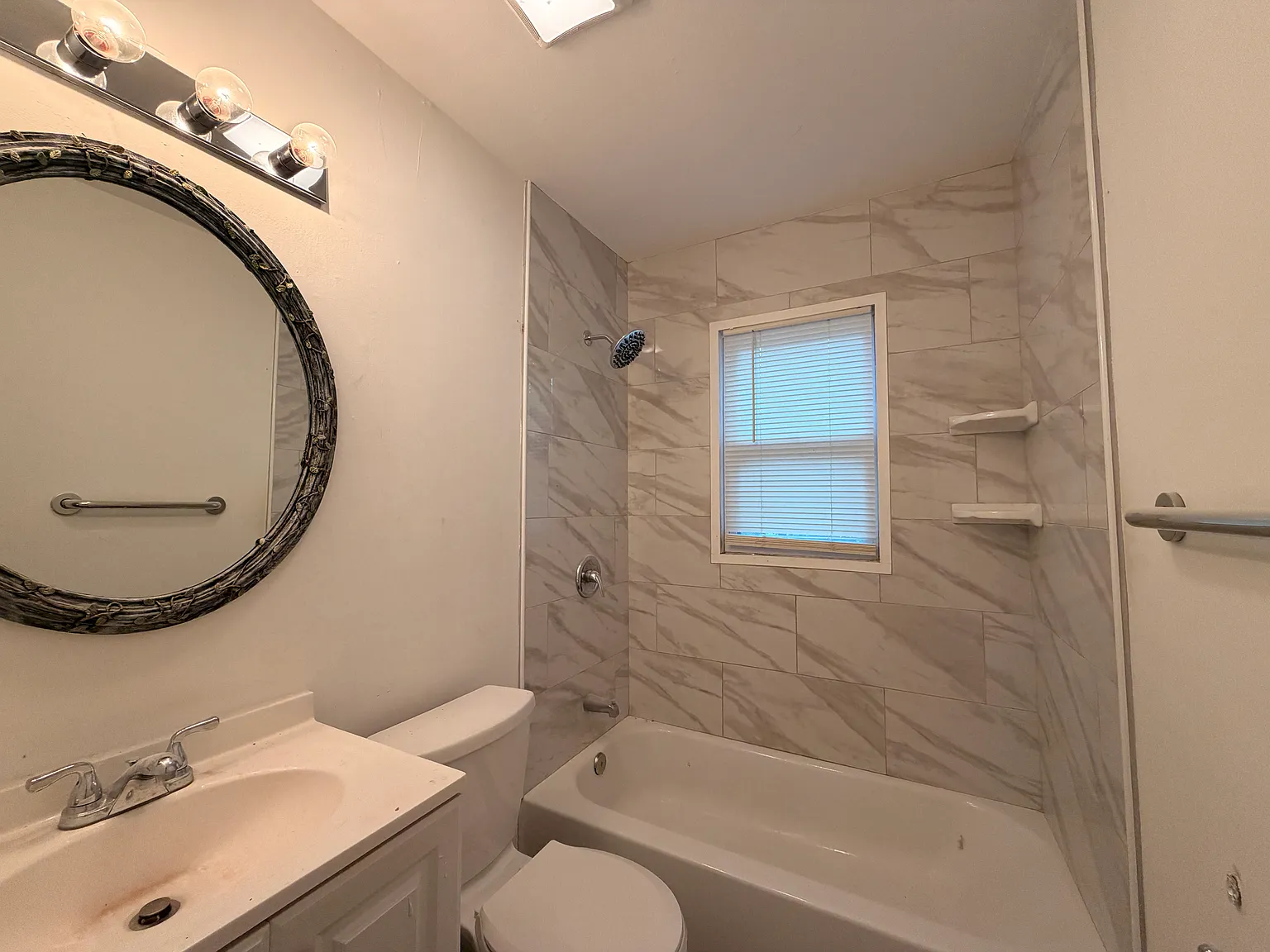 2 bed, 650 sqft, $999 — Photo 4