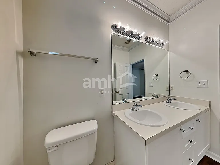 5320 Sahalee Way — Photo 10