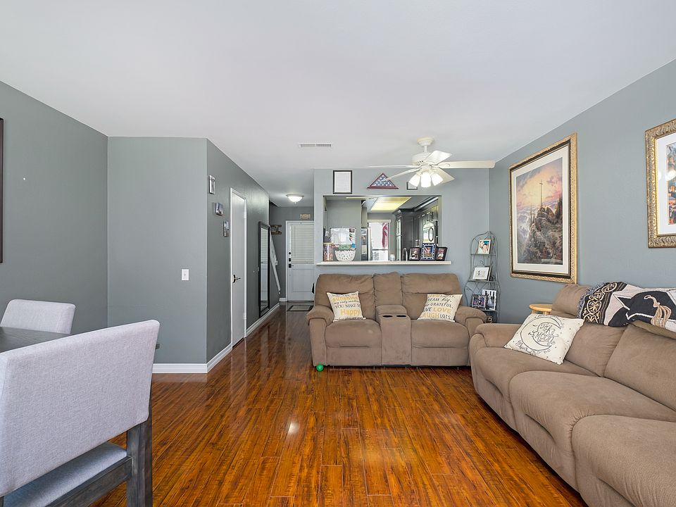 1st image of 41 Bentwood Ln