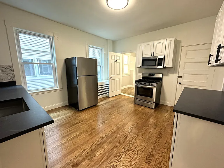 11 E Milton Rd #1 — Photo 3