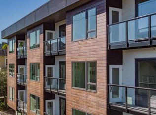 Acqua Apartments, Portland, OR 97201