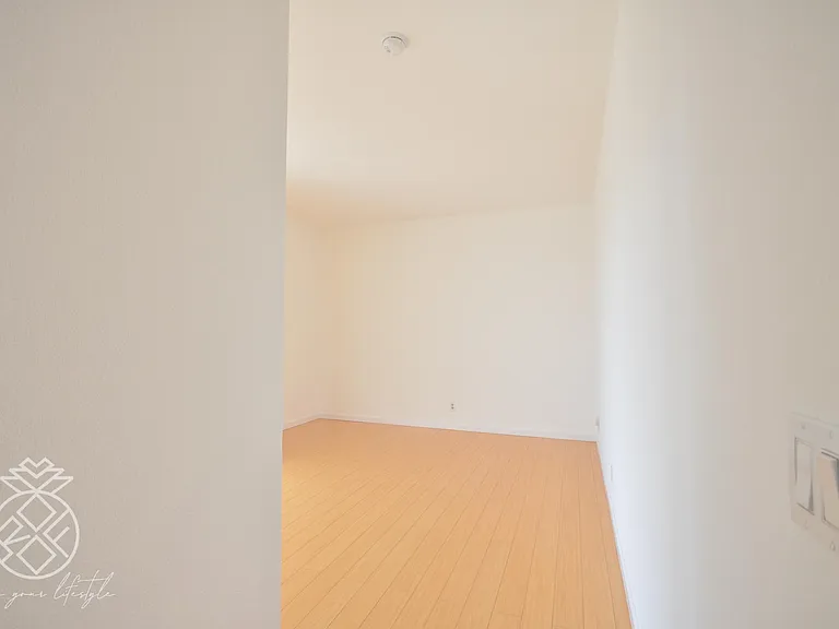 1727 Glendon Ave #104 — Photo 32