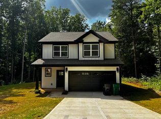 7505 Gwynne Hill Rd, Charlotte, NC 28215