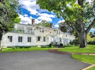 1043 Ponus Rdg, New Canaan, CT 06840