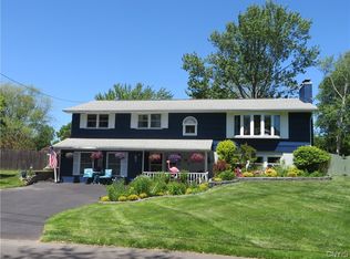 16 Nightingale Path, Liverpool, NY 13090